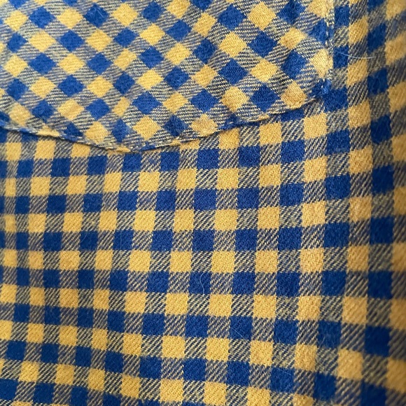 Uniqlo- women long sleeve Medium size - good condition - Picture 4 of 4